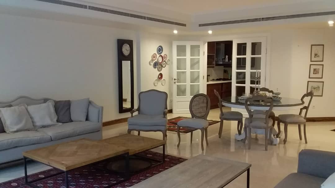 200 m² apartment in Elahiyeh